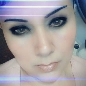 Meet your Posher, Leticia